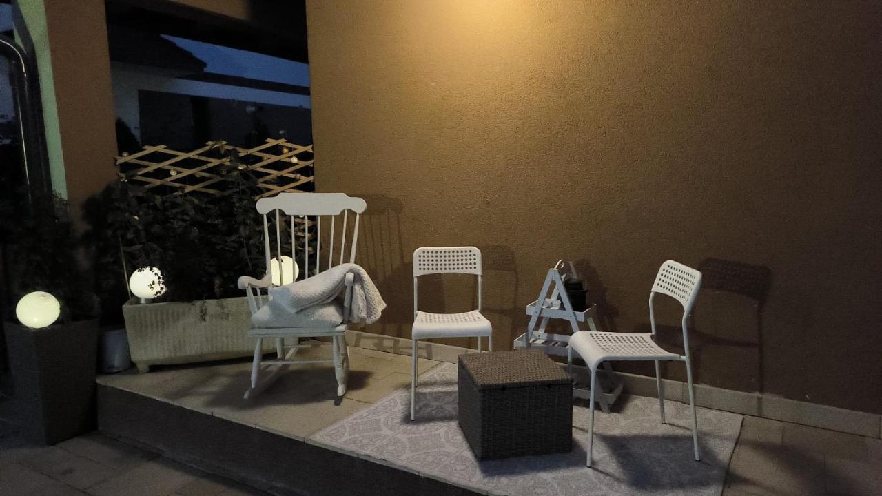 Luxury Airport Retreat Lägenhet Cluj-Napoca Exteriör bild